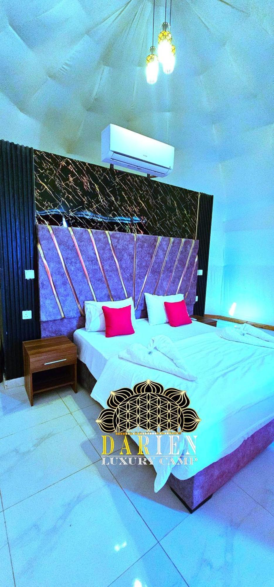 Titanic Camp Bed and Breakfast Wadi Rum Exteriör bild