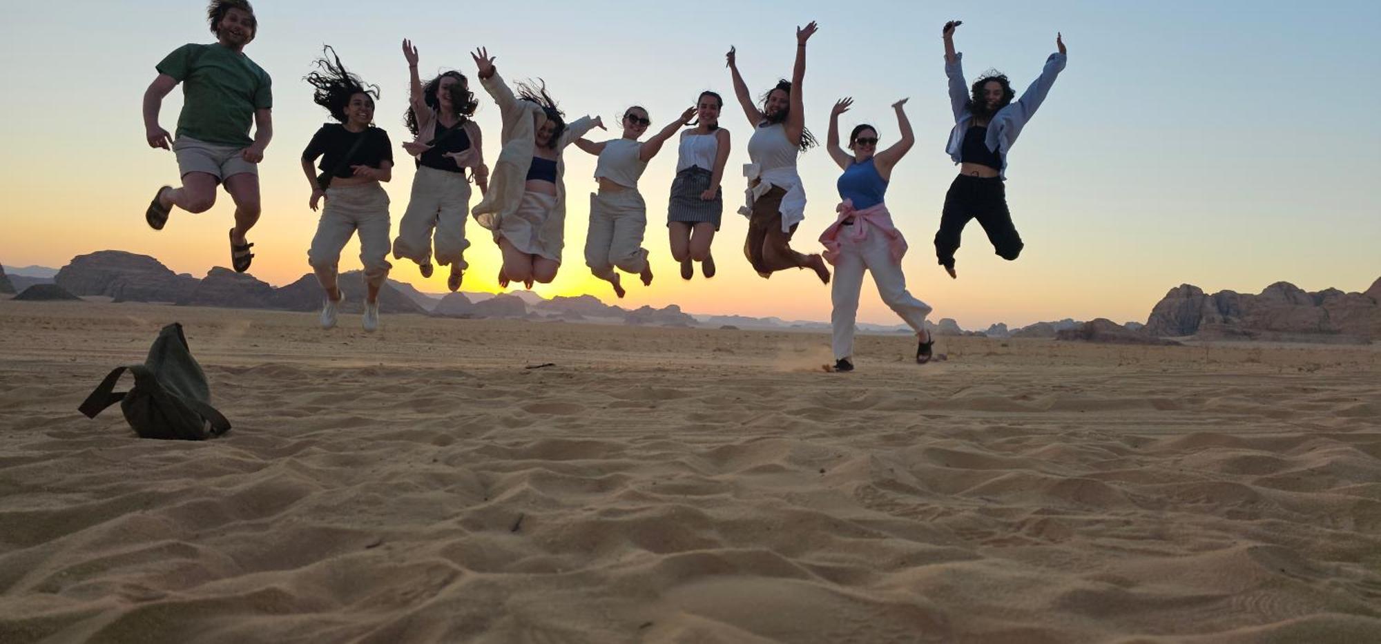 Titanic Camp Bed and Breakfast Wadi Rum Exteriör bild