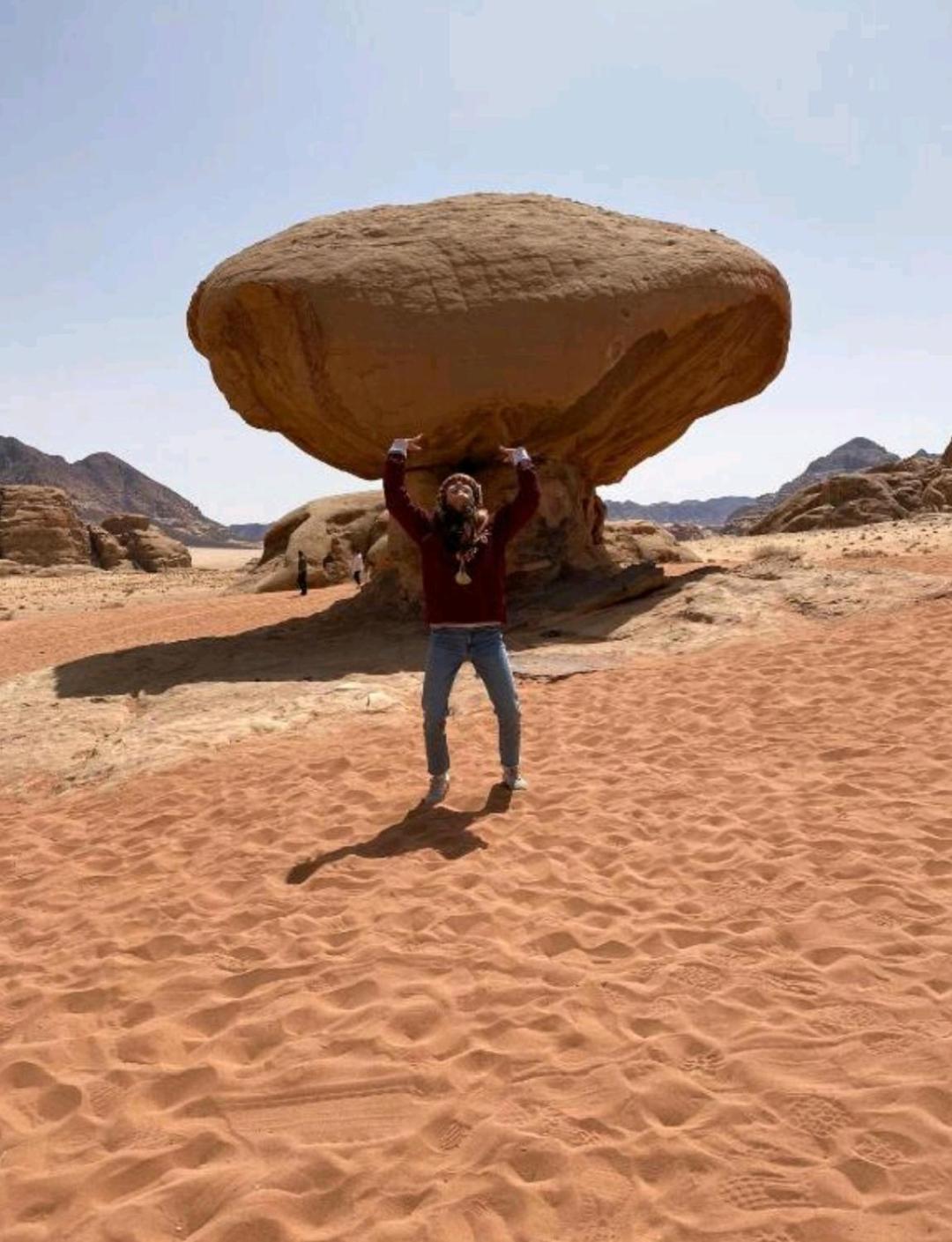 Titanic Camp Bed and Breakfast Wadi Rum Exteriör bild