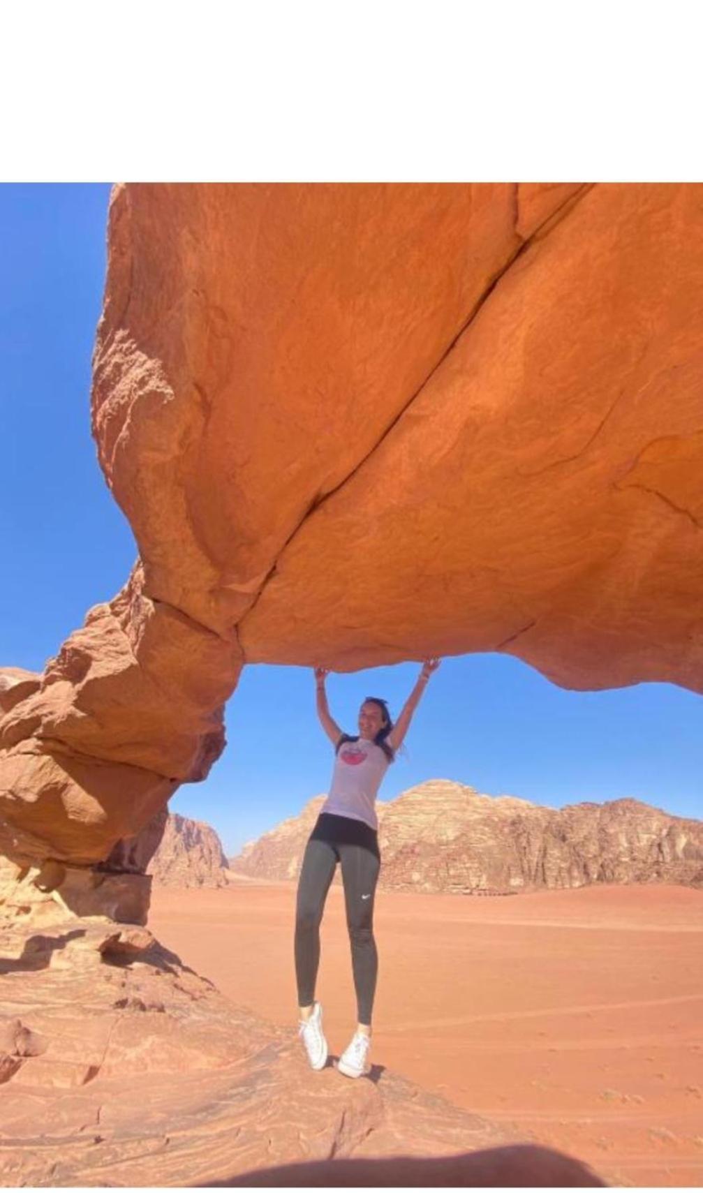 Titanic Camp Bed and Breakfast Wadi Rum Exteriör bild